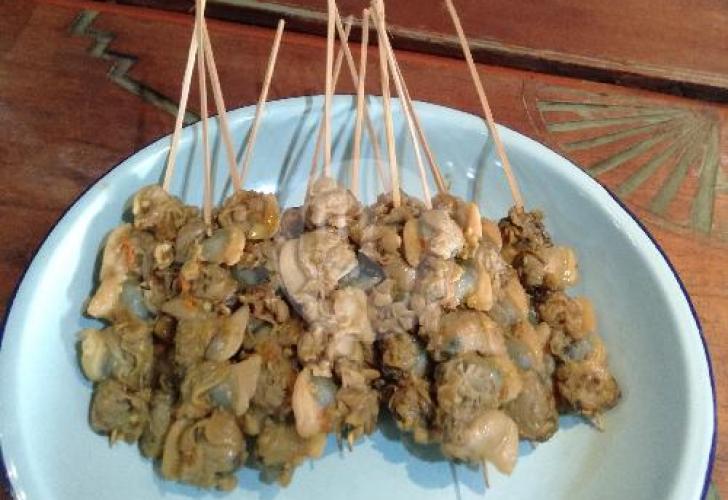 Sate Kerang Cilacap: Kenikmatan Laut yang Menggigit Jiwa